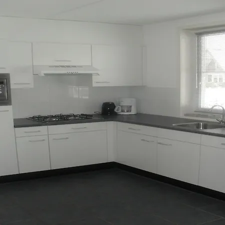 Villa Half-timbered House 30 Km From Maastricht Susteren